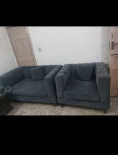 sofas in good condition comfortable and flexible