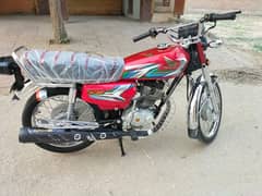 I m selling My Bike Honda 125 2023 Model Red Color