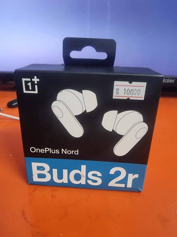 one plus 2r buds brand new 0