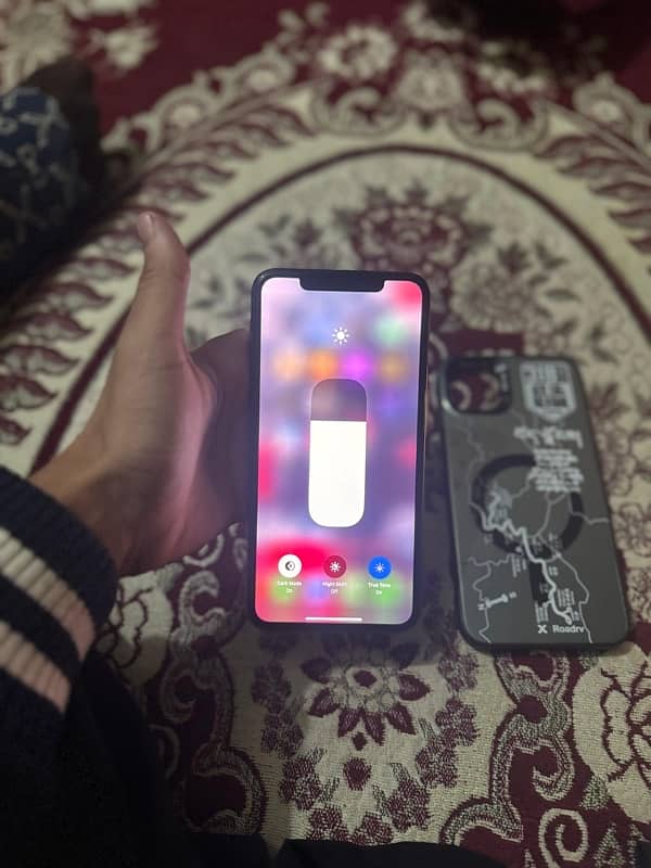 iPhone 11 Pro max all geniune 8