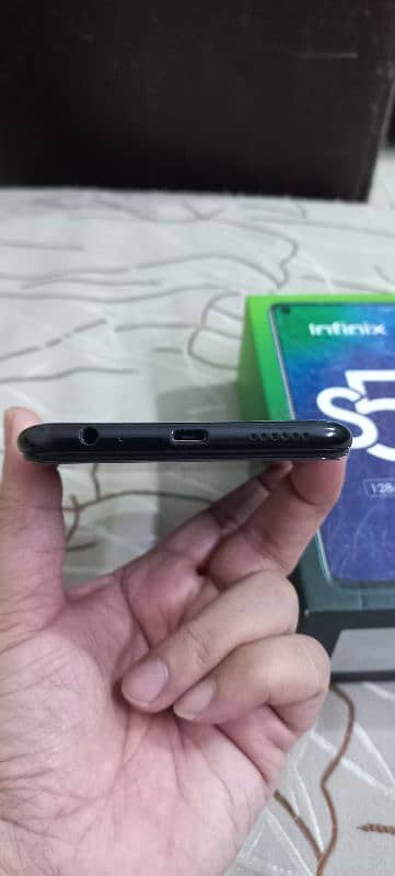 Infinix S5 Mobile Phone, Original Charger and Box 2