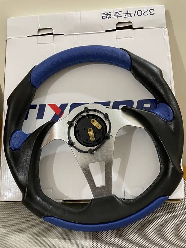 Typeor racing steering wheel 3