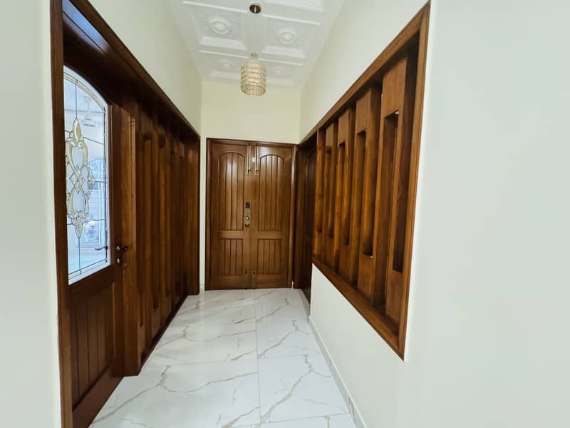 10 Marla Brand New House Available For Sale In Bahria Town Lahore 3