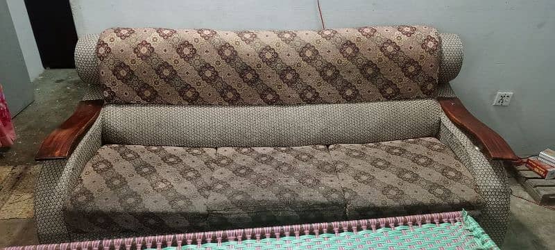 5 seter sofa set for sell 0