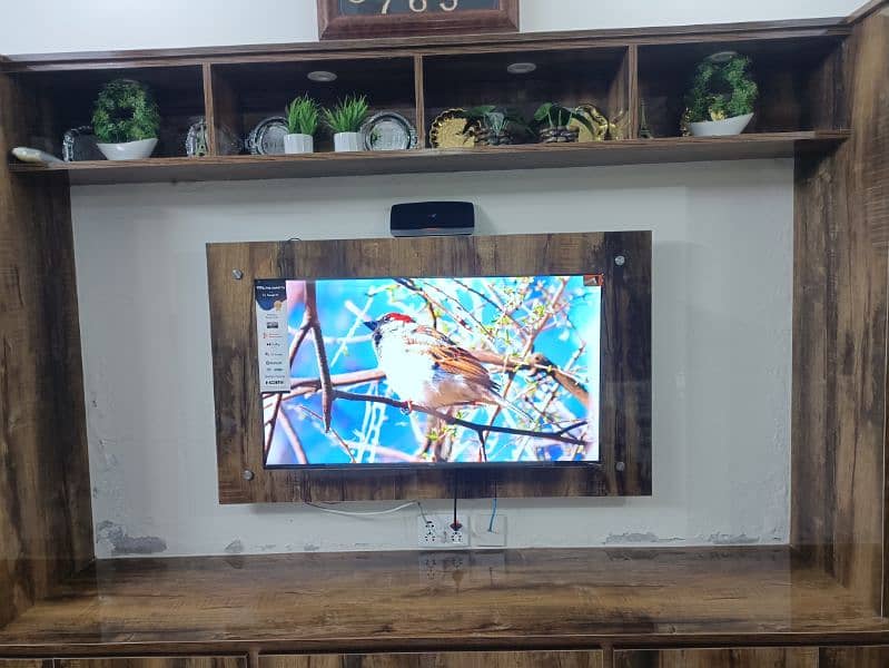 Brand new TCL 40" Google LED Model (40S5400) 7