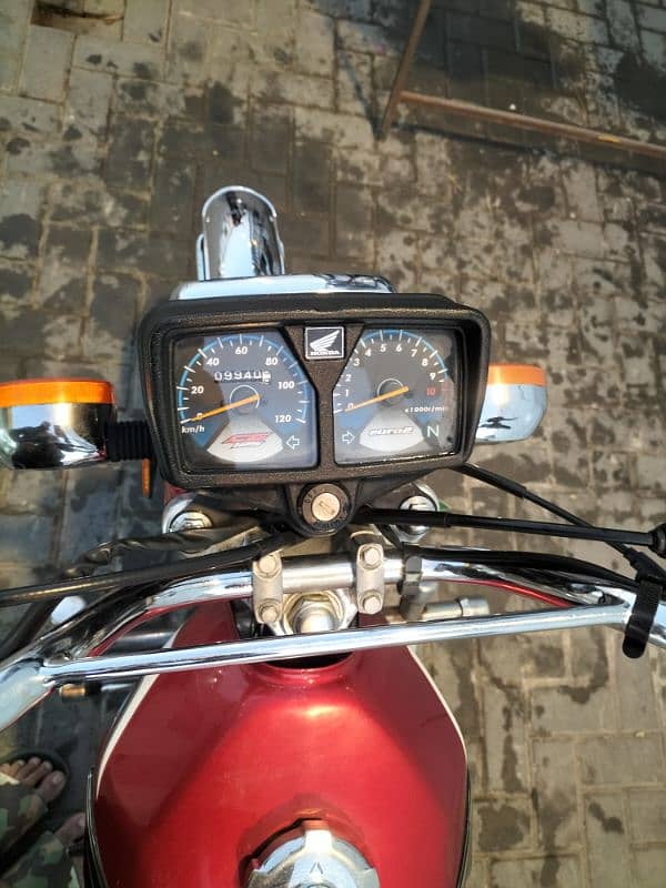 Honda CG 125 is for sale 0