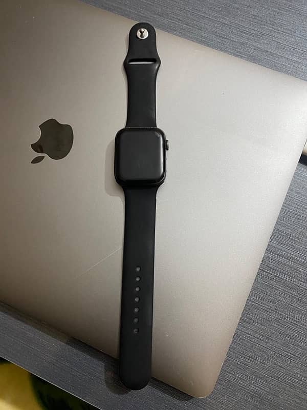 Apple watch series 5 44mm  waterpack 12