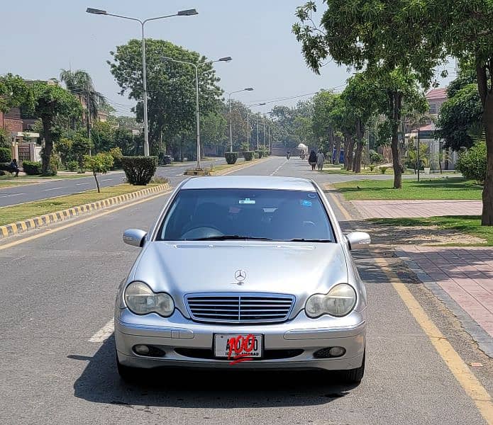 Mercedes Benz C240 V6 2002/2018 15