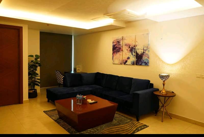 Presidential one Bedroom Apartment Gold Crest Mall 4