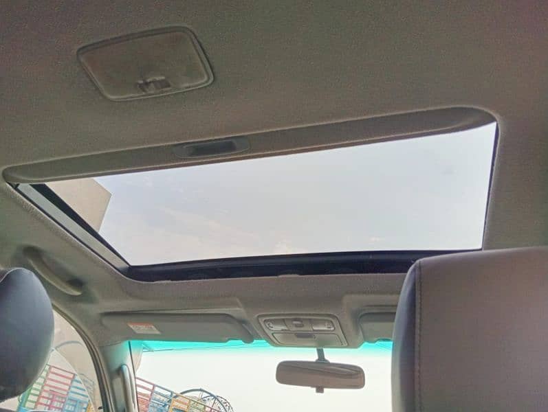 Toyota Surf Fully Maintained (Sunroof) 8