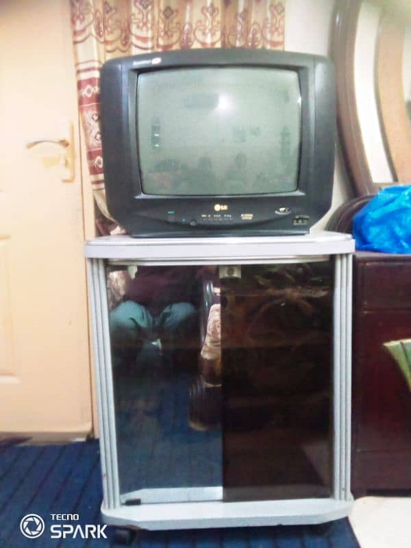 LG television 19 inch plus Trolley. 4