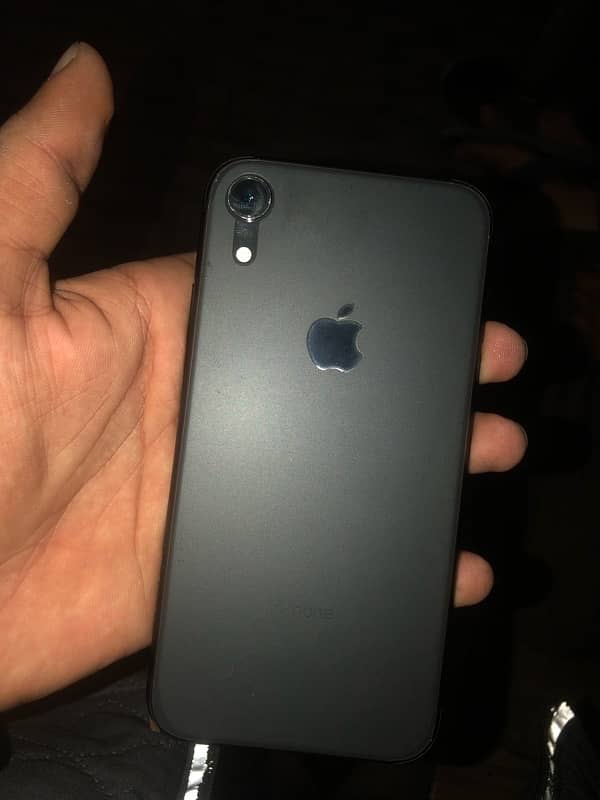 iphone XR 2