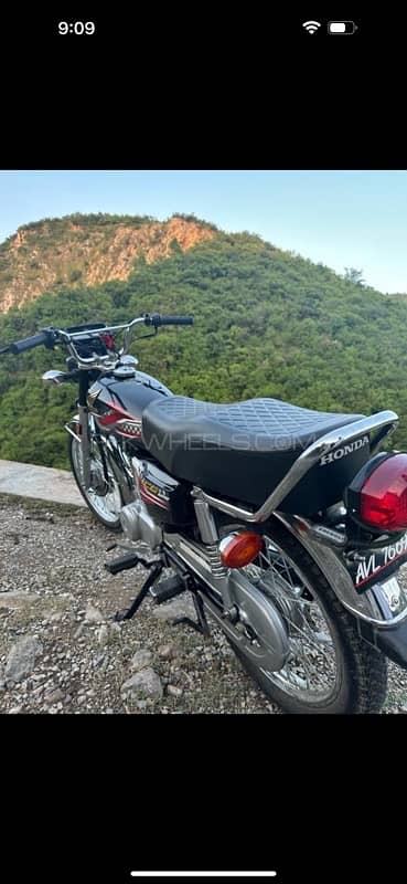 Honda CG 125 2024 Black 10