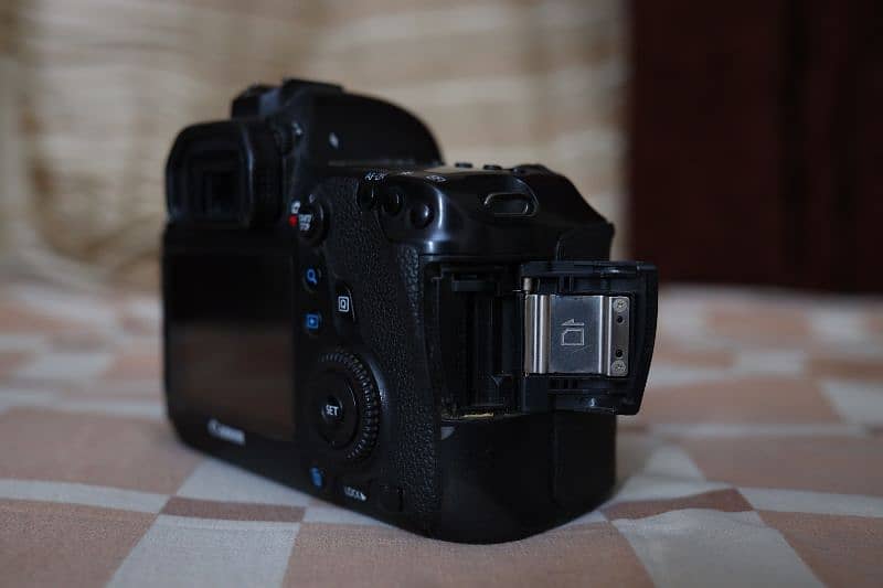 Canon EOS 6D 6