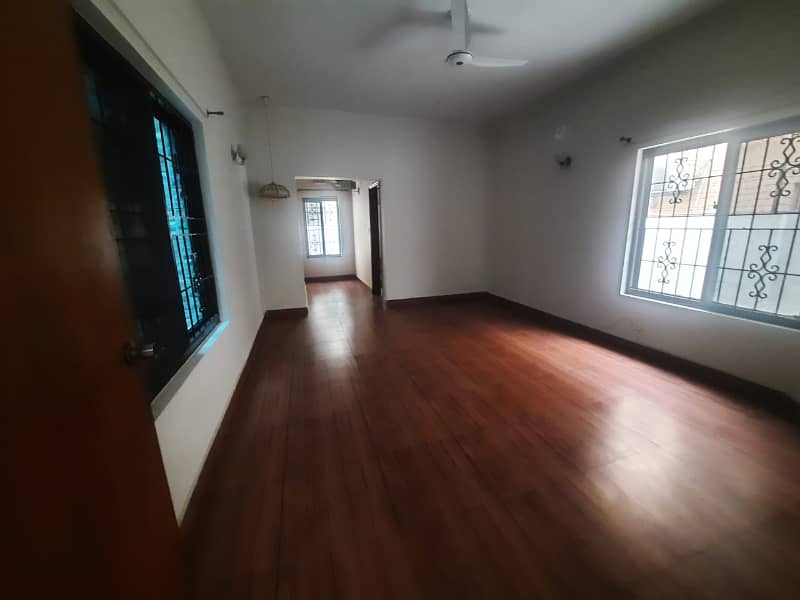 1 kanal well maintained full basement house for rent 0