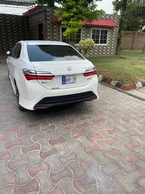 Toyota Altis Grande 2023  black interior 16