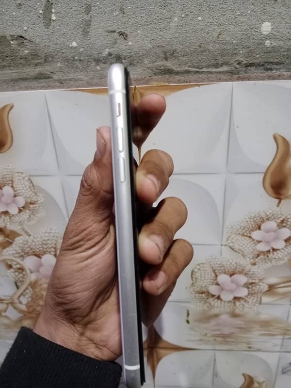 iPhone XR non pta factory unlock 4