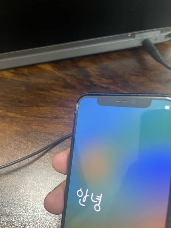 iphone 11pro 64 gb pta approved glass crack 4