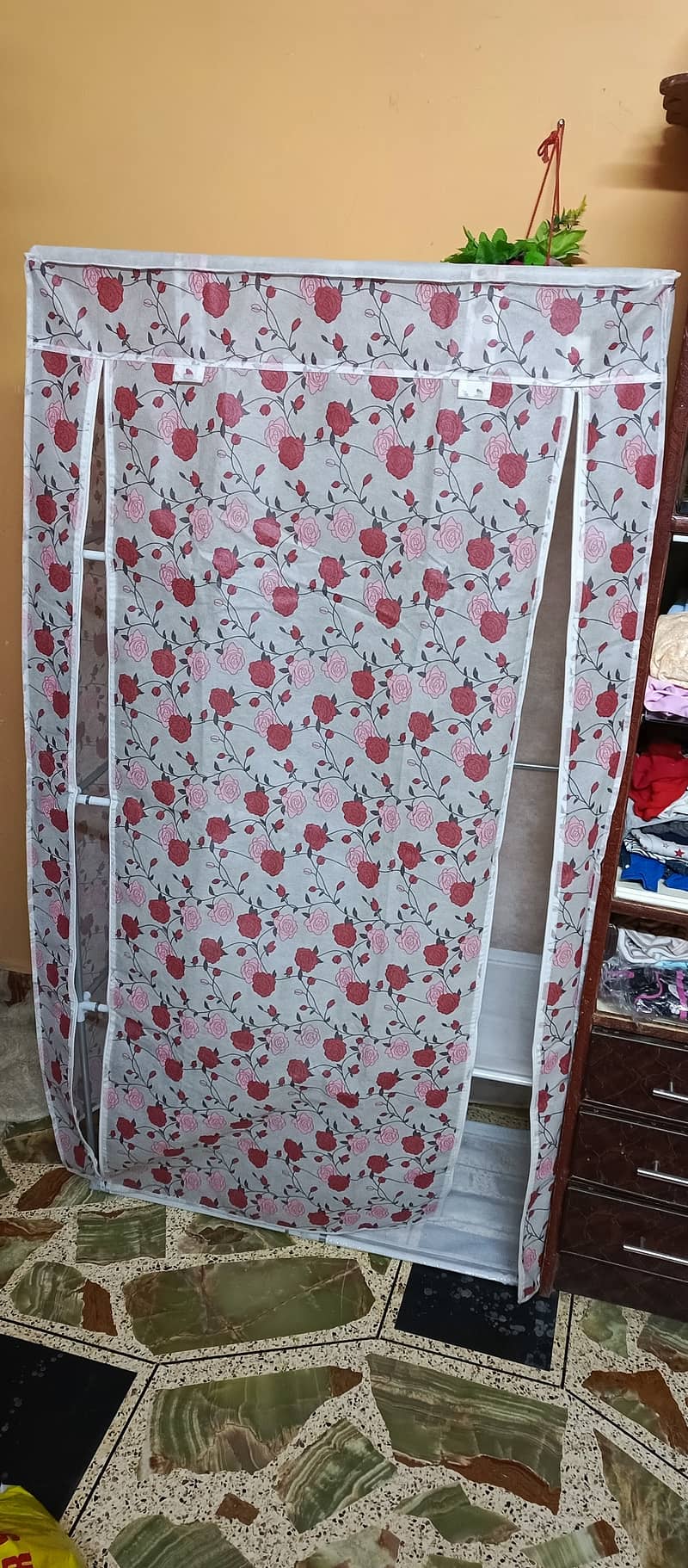 Folding wardrobe available 0