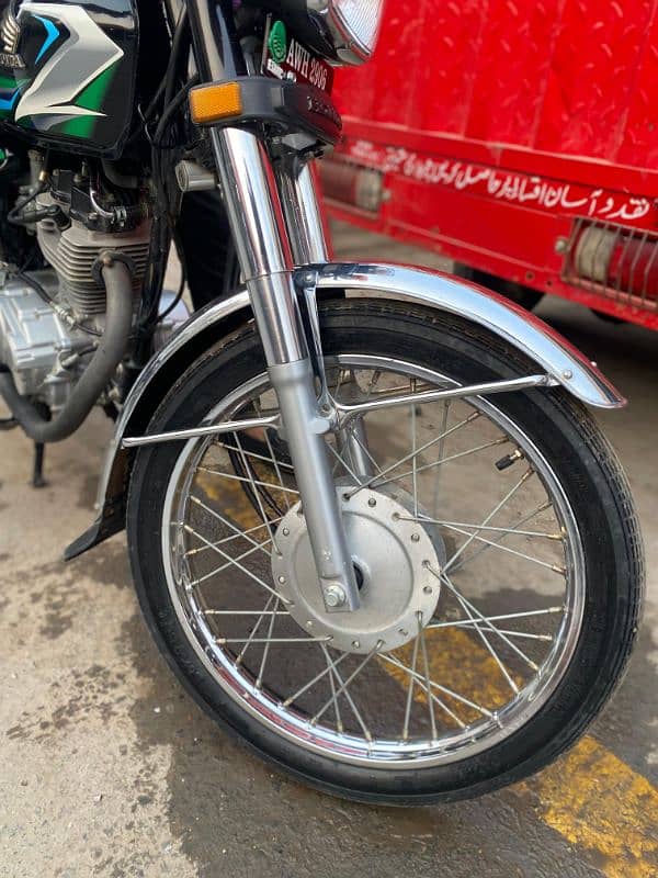 Honda CG125 2023 3