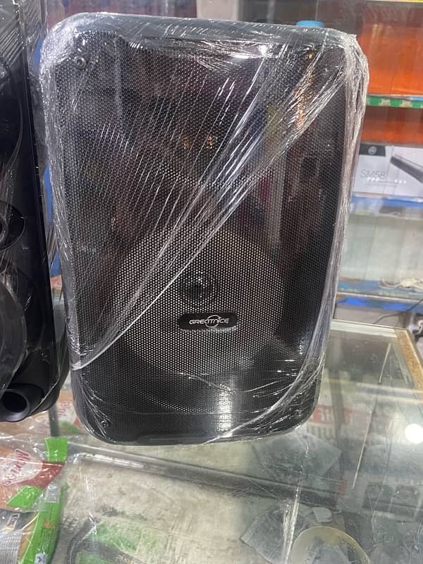 speaker with mic 0