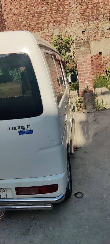 Daihatsu Hijet 2019 6