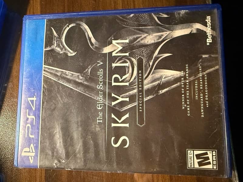 skyrim,fallout 4,dark souls remastered 0