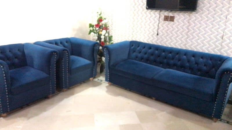 1 year used 5 seater soya like new brand 0