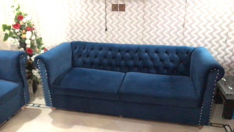 1 year used 5 seater soya like new brand 4