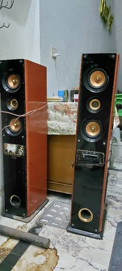 high bass woofer speaker all oky new condtition