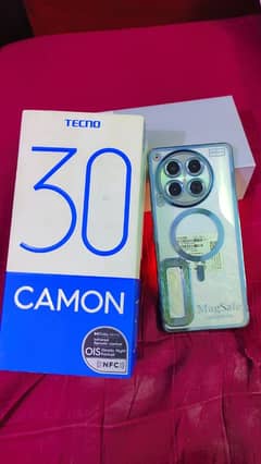 Tecno Camon 30