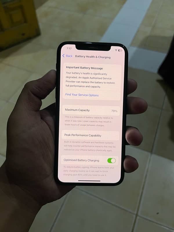 iphone 11 pro 256GB factory unlocked 1