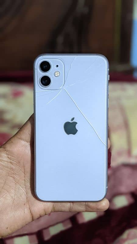 Iphone 11 non PTA only jezz sim working back crick 93 health 0