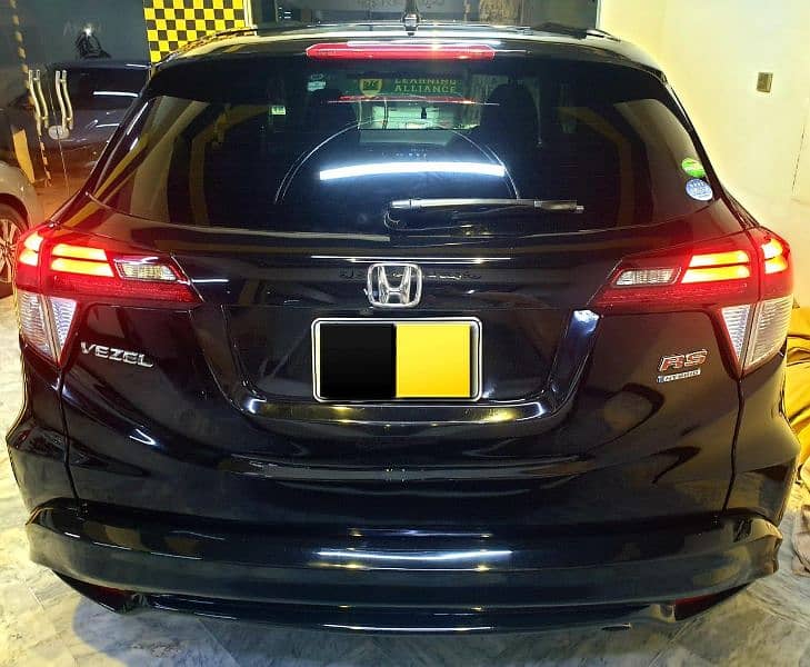 Honda Vezel 2016 6