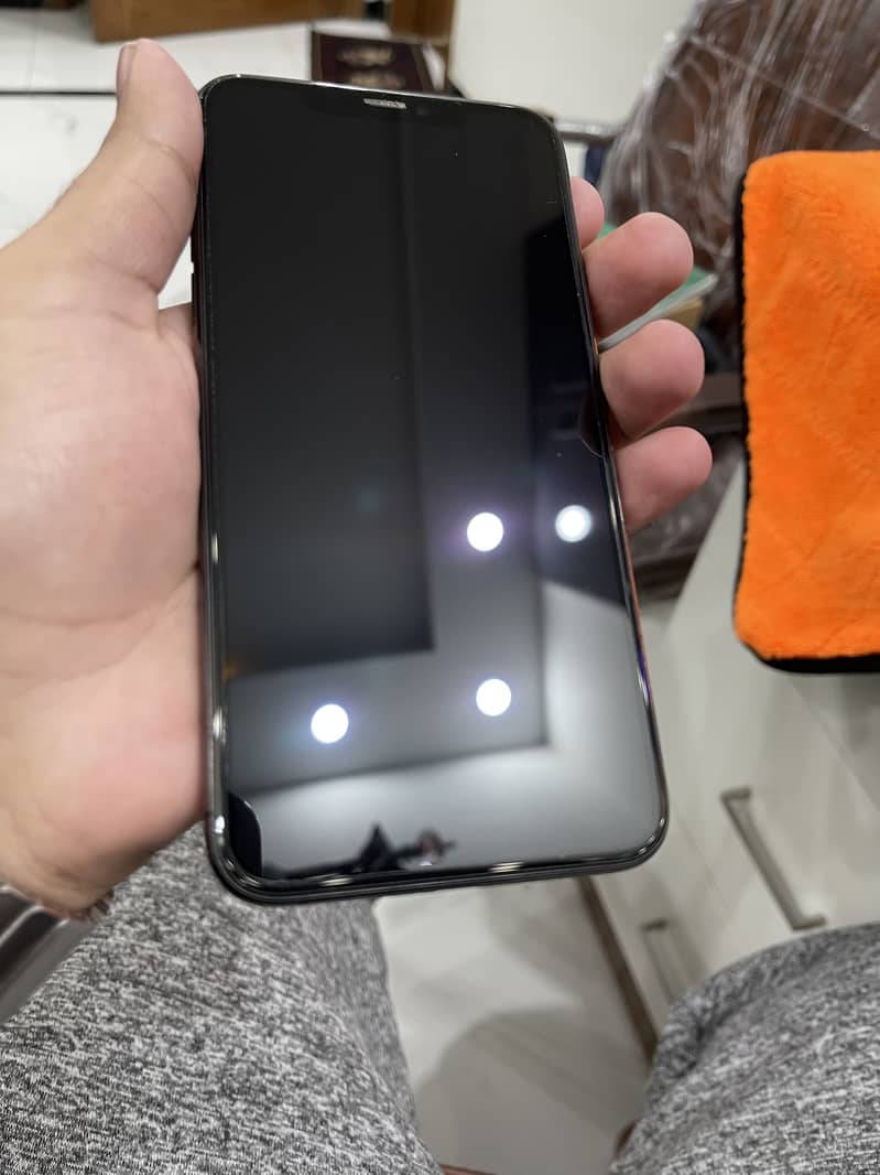 iPhone 11 Pro Max PTA Approved 64gb 8