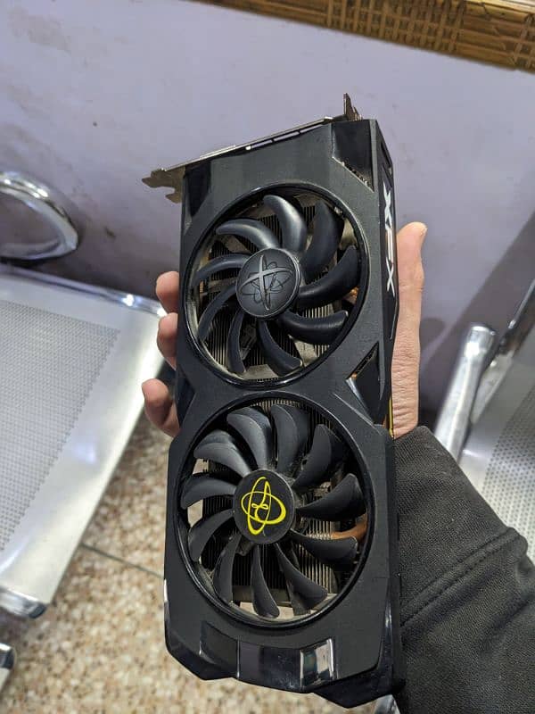 RADEON RX 570 0