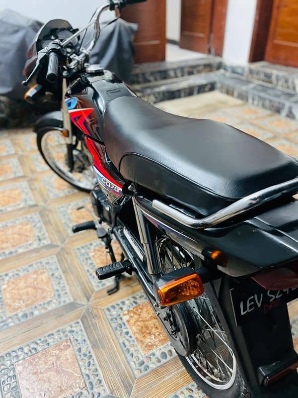 HONDA CD 70 DREAM 4