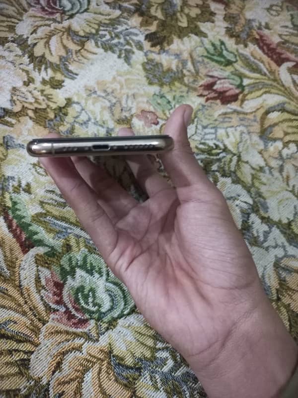 iPhone XS 64GB non PTA 0