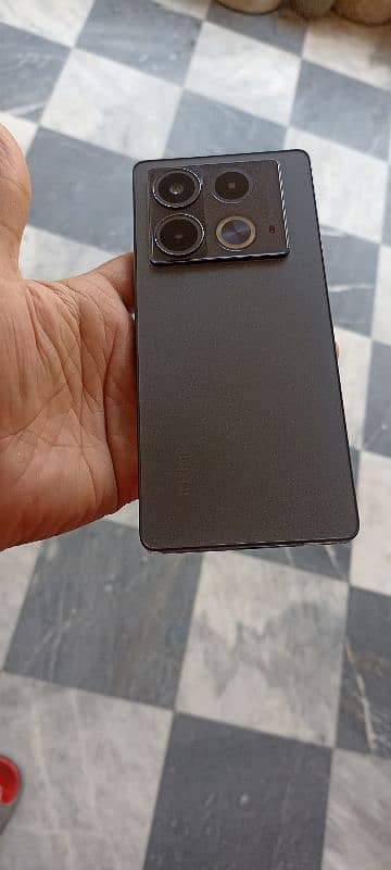 Brand new slightly used infinix note 40 8