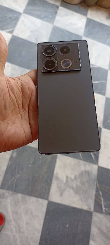 Brand new slightly used infinix note 40 9