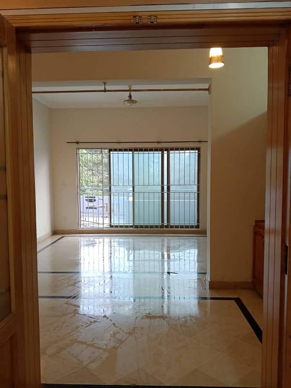 BEAUTIFUL UPPER PORTION FOR RENT 1