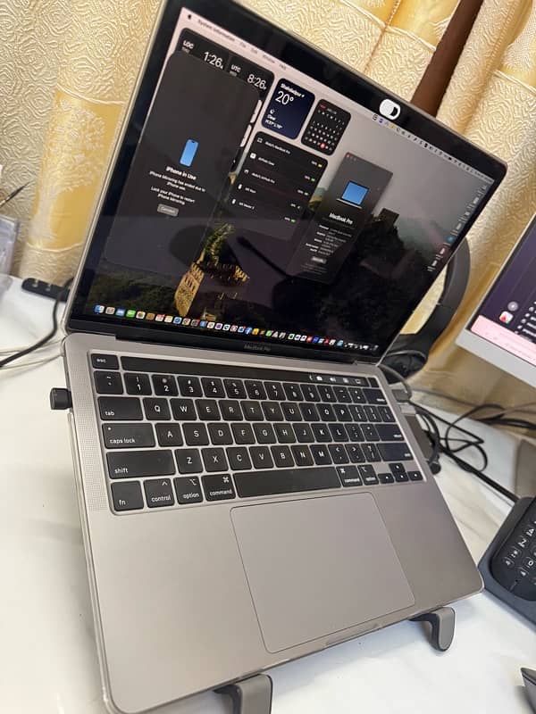 MacBook Pro 2020 - 13.3 inch | i7 & 16 GB Ram 0