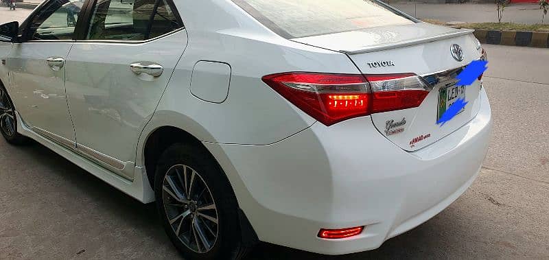 Toyota Altis Grande 2017 1