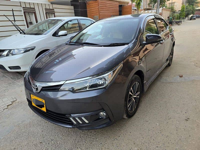 Toyota Corolla Altis 2017 1