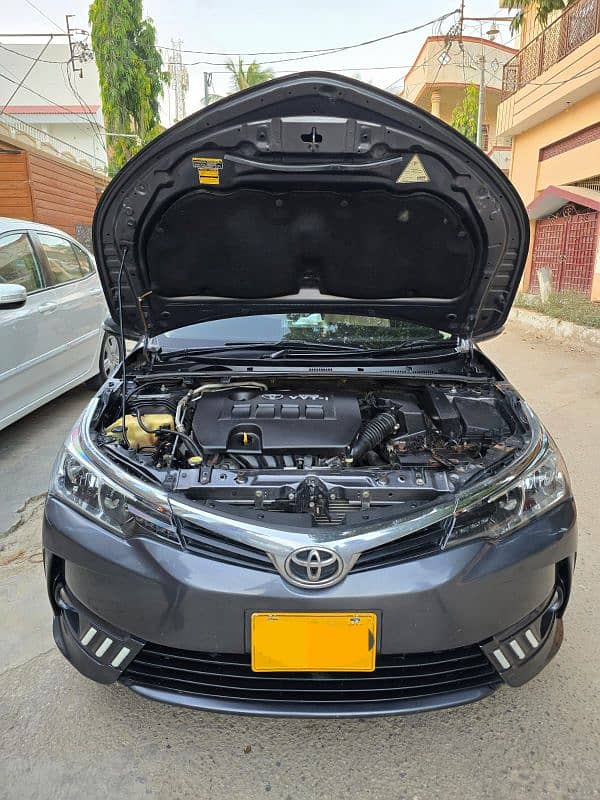 Toyota Corolla Altis 2017 11