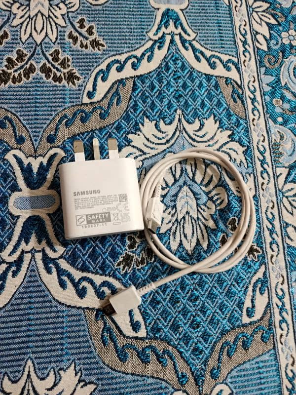 Samsung Orignal Charger 3