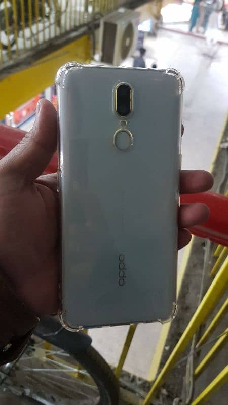 Oppo F11 8/256 with Box 5