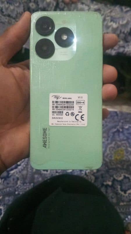 italmobile for sell 4+8gb ram 256gb room 2