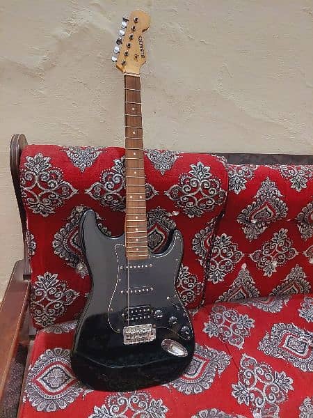 electric guitar with bag, new strings set and pick 5