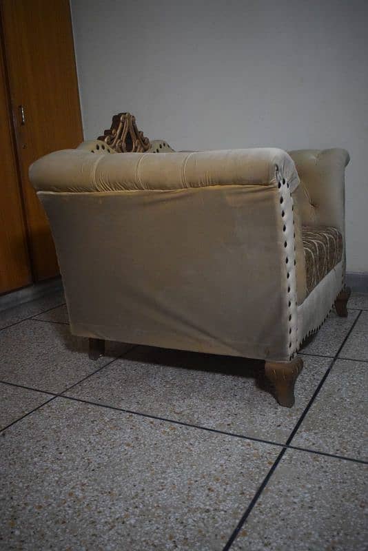 light brown queen head sofa 2